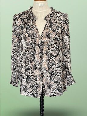 DR2 Notched V-neck Button Up Long Sleeve Snakeskin Blouse SzM